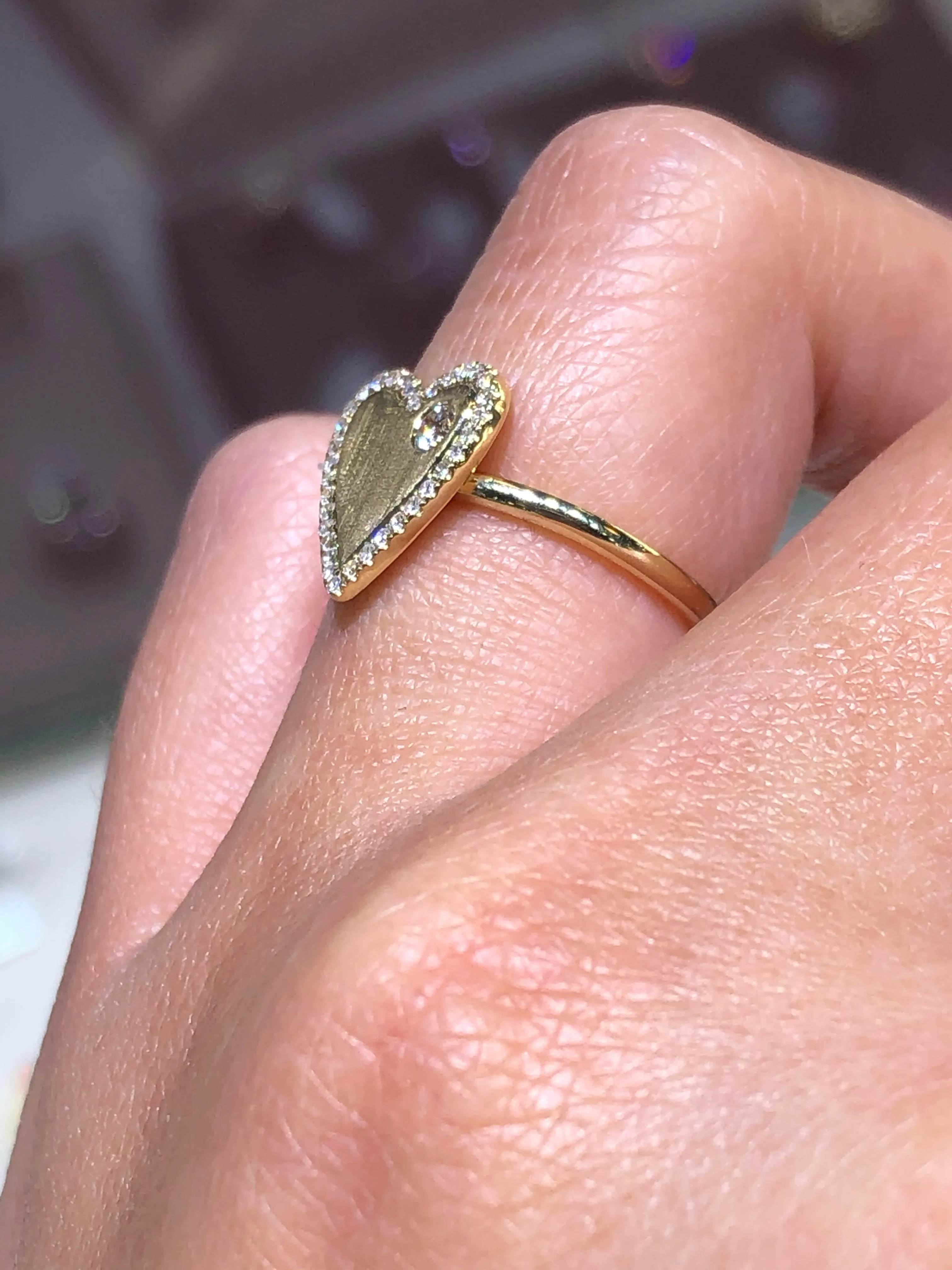 14K Gold Heart Shape Ring with Diamond