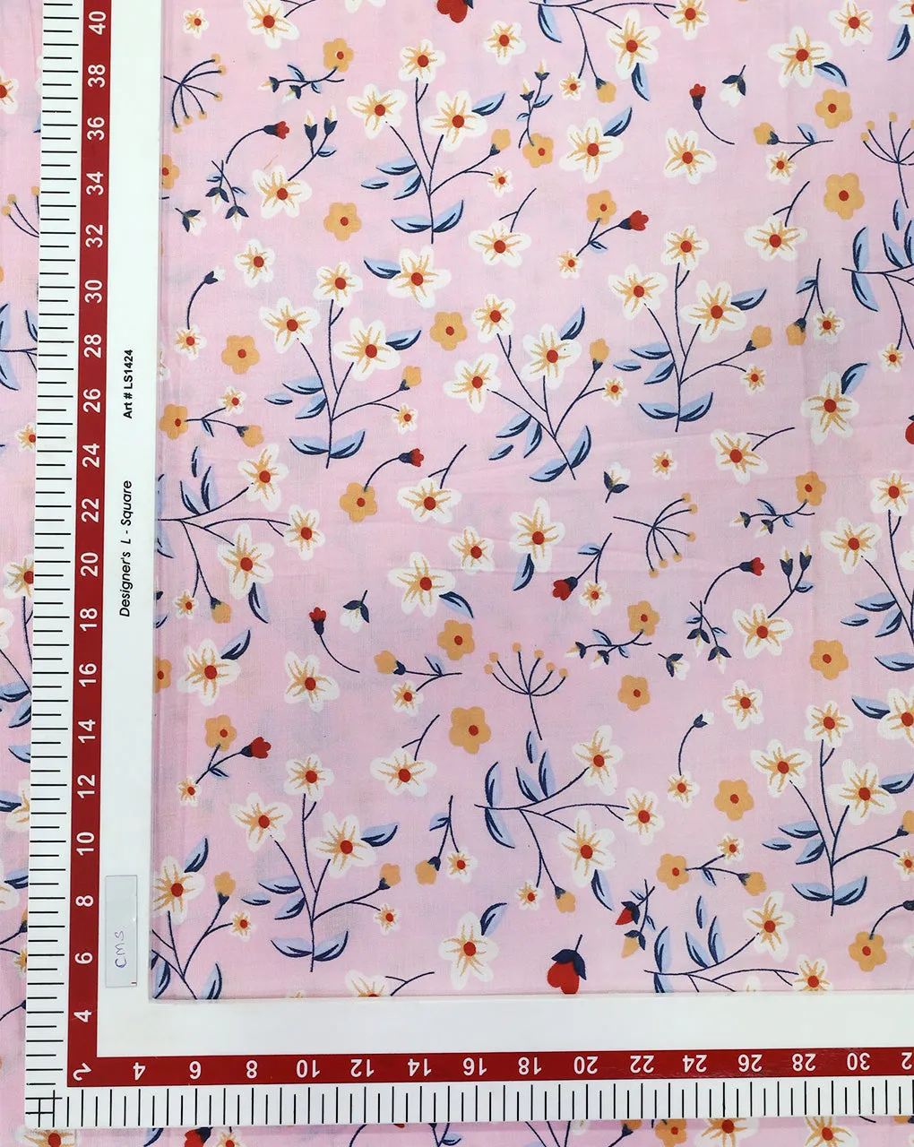 LIGHT PINK FLORAL DESIGN PRINTED RAYON FABRIC