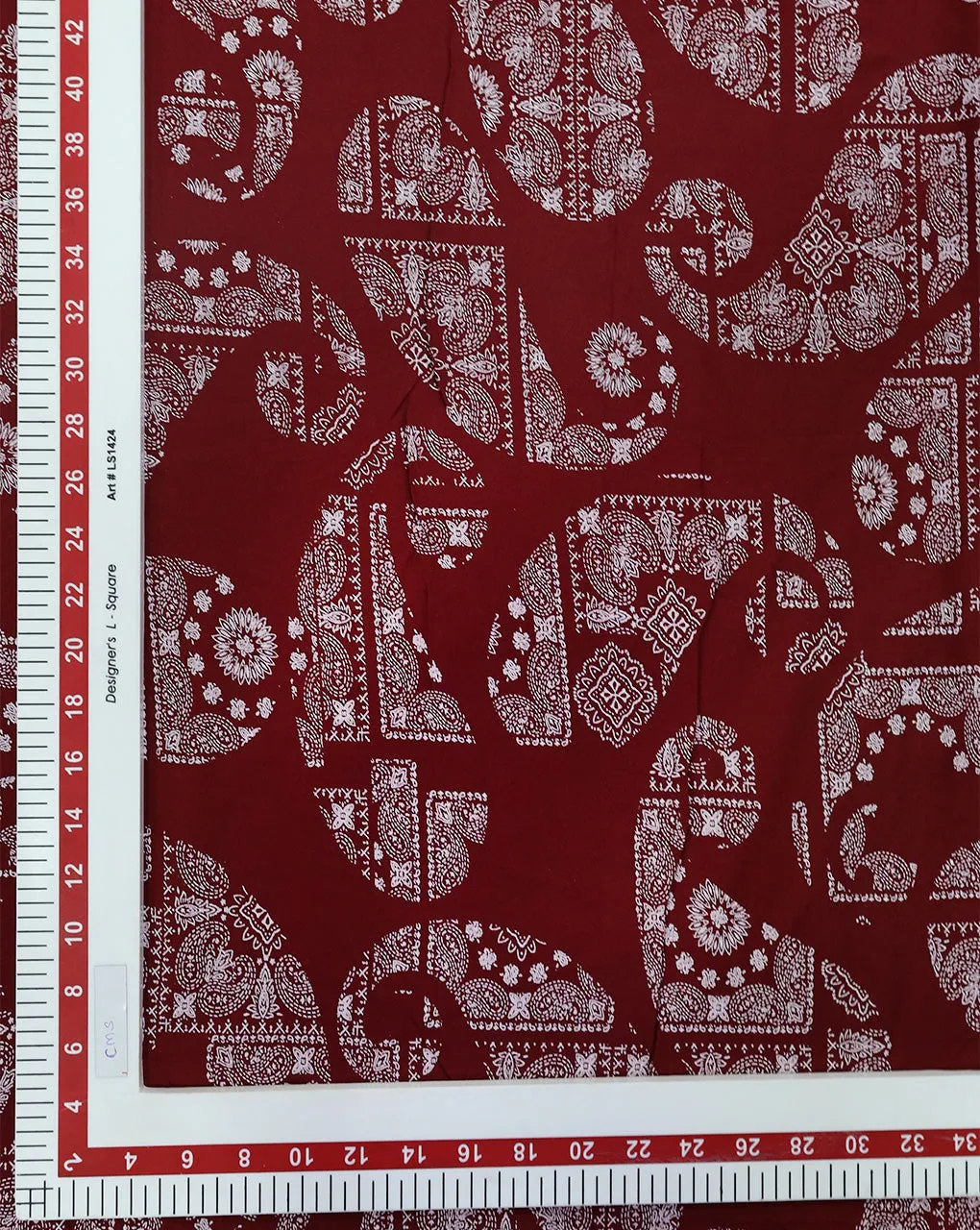 MAROON PAISLEY DESIGN PRINTED RAYON FABRIC