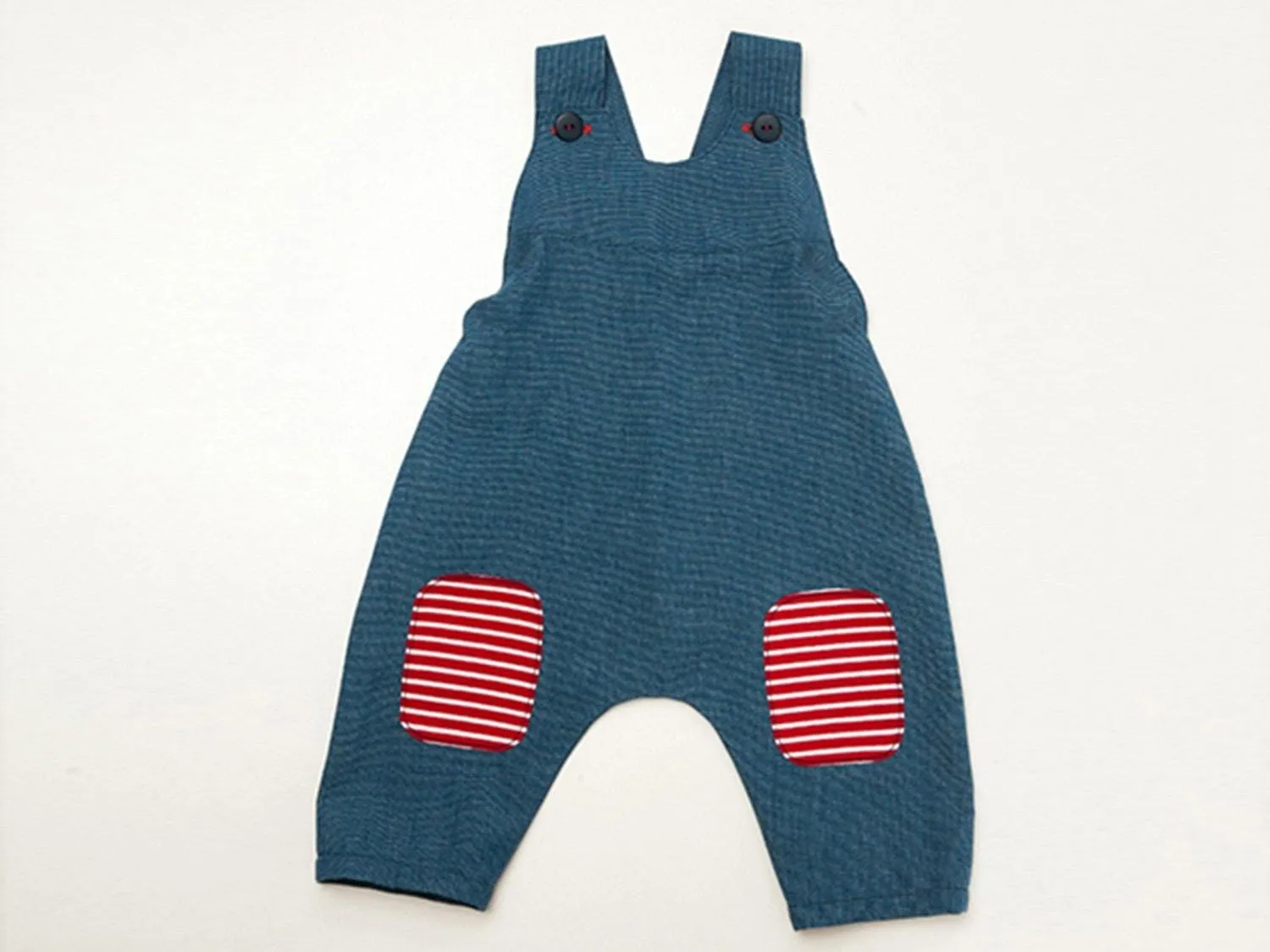 Overall dungaree sewing pattern with shoulder straps ARTURO - Paper pattern